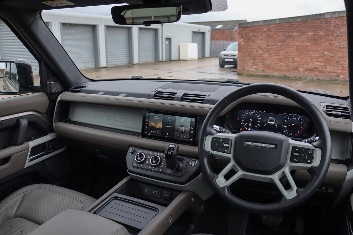 Land Rover Defender 110 D300 X-Dynamic HSE dashboard, instruments and centre console