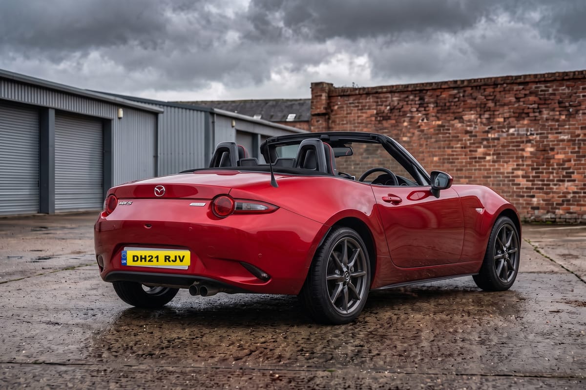Mazda MX-5 2.0 GT Sport Tech, rear three-quarter view