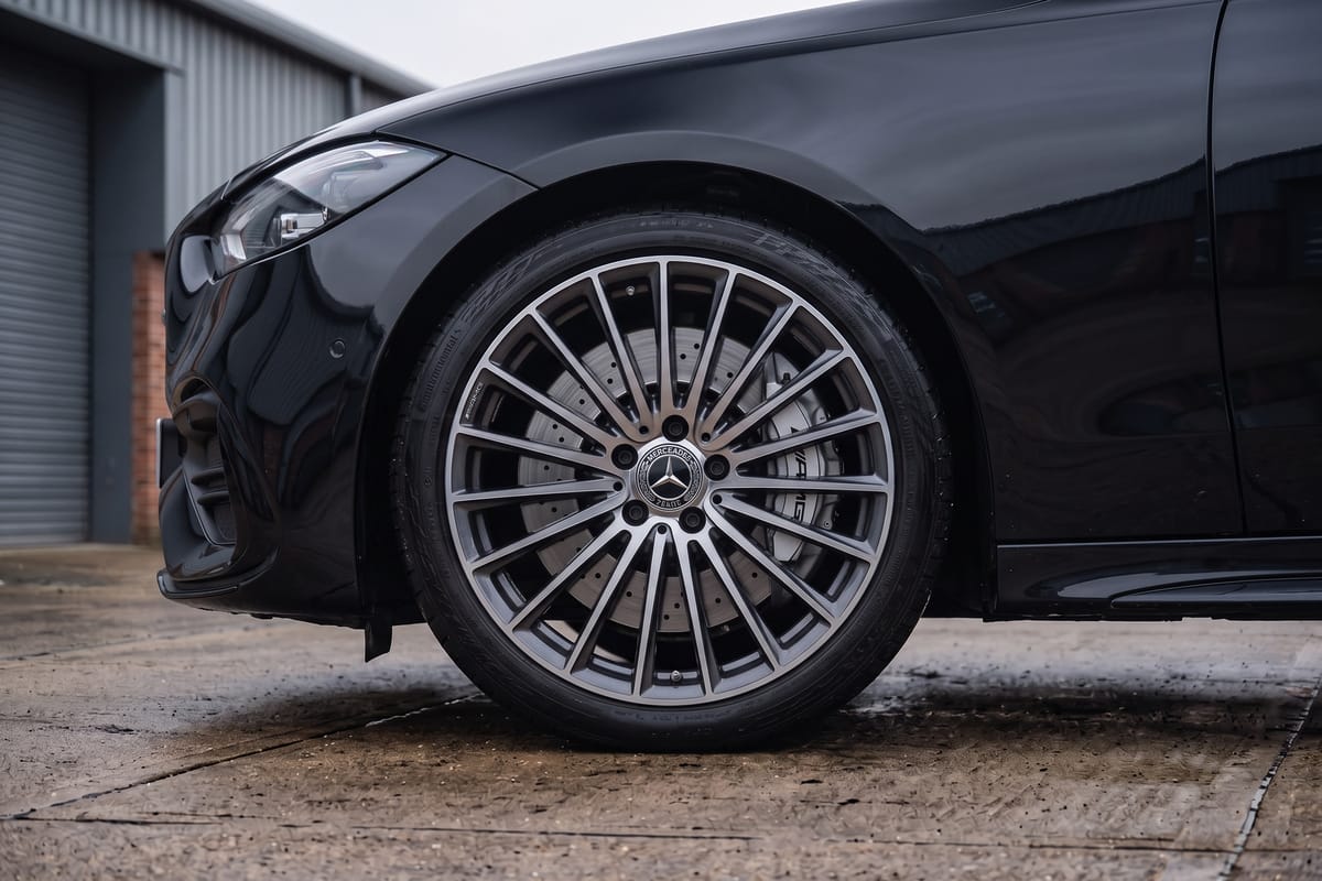 Mercedes-Benz C-Class C 300 e AMG Line Premium Plus alloy wheel and brake detail